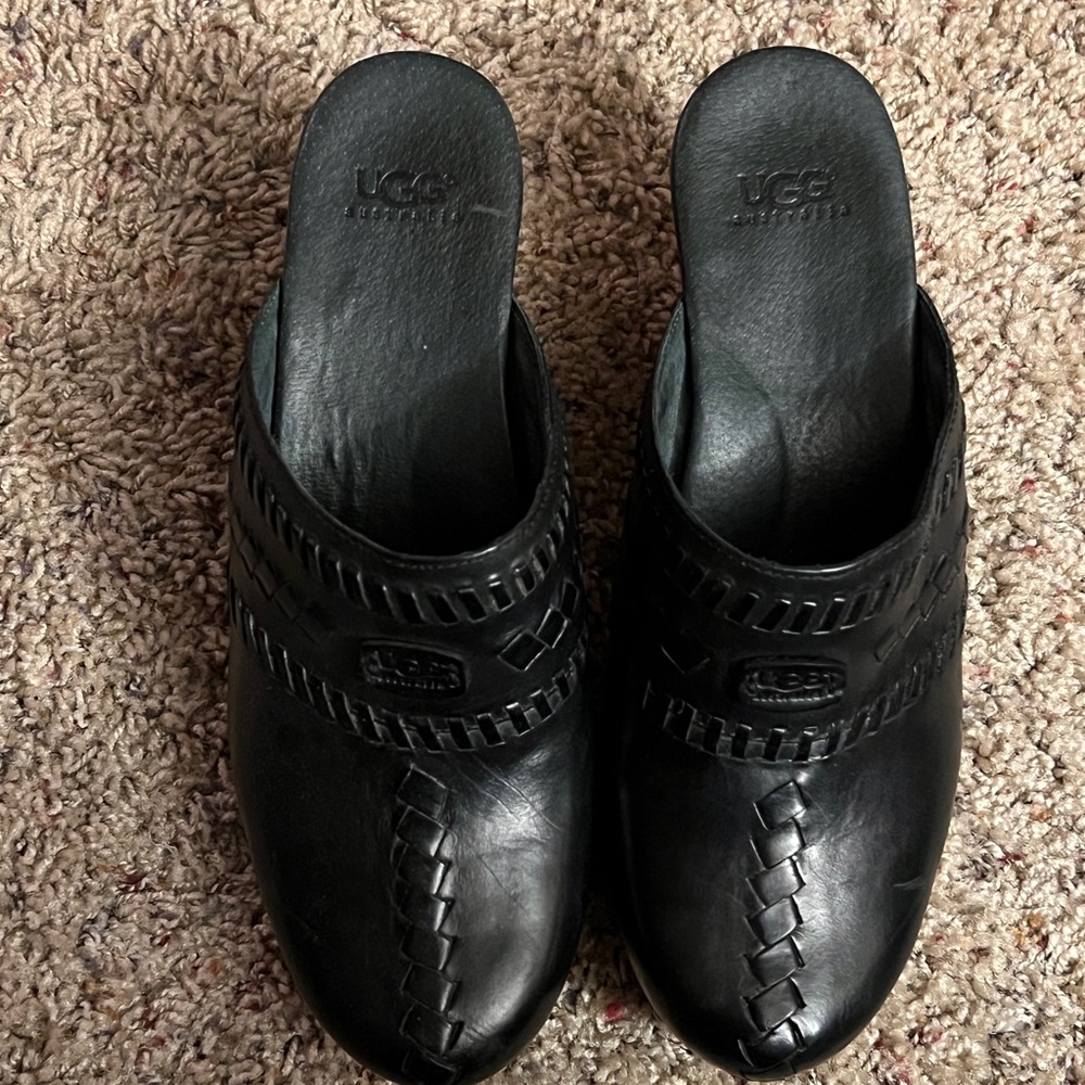 Ugg leather, wooden heeled mules/clogs. Size 8, like new.